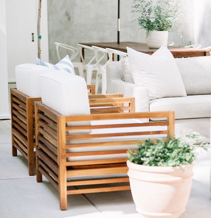 Pon apunto los muebles de exterior para el verano