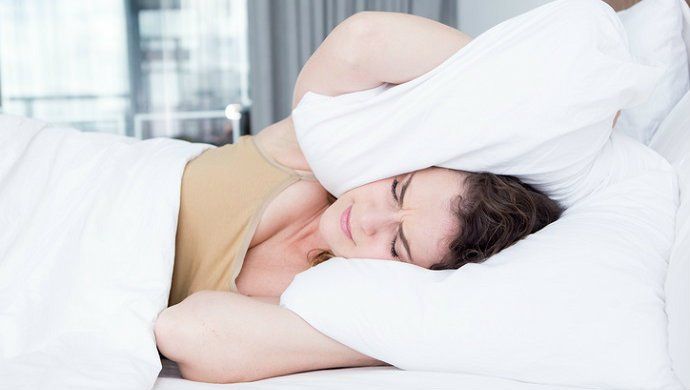 Adeces reclama la verificación del cumplimiento de la norma acústica antes de dar la habitabilidad