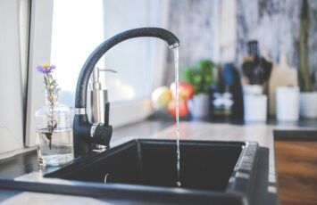 El nuevo etiquetado energético en electrodomésticos y la sustitución de contadores antiguos, claves para ahorrar agua