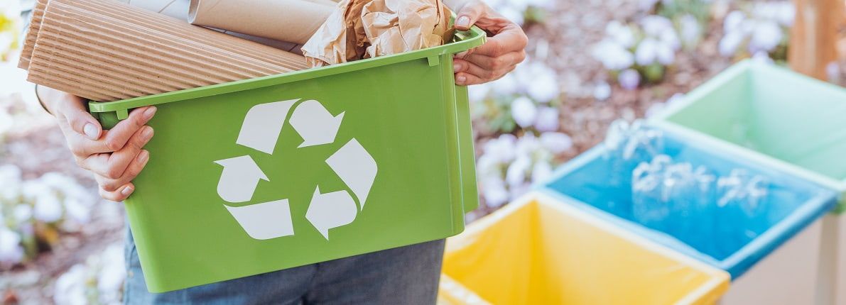 Ideas para organizar los cubos de reciclaje en el hogar