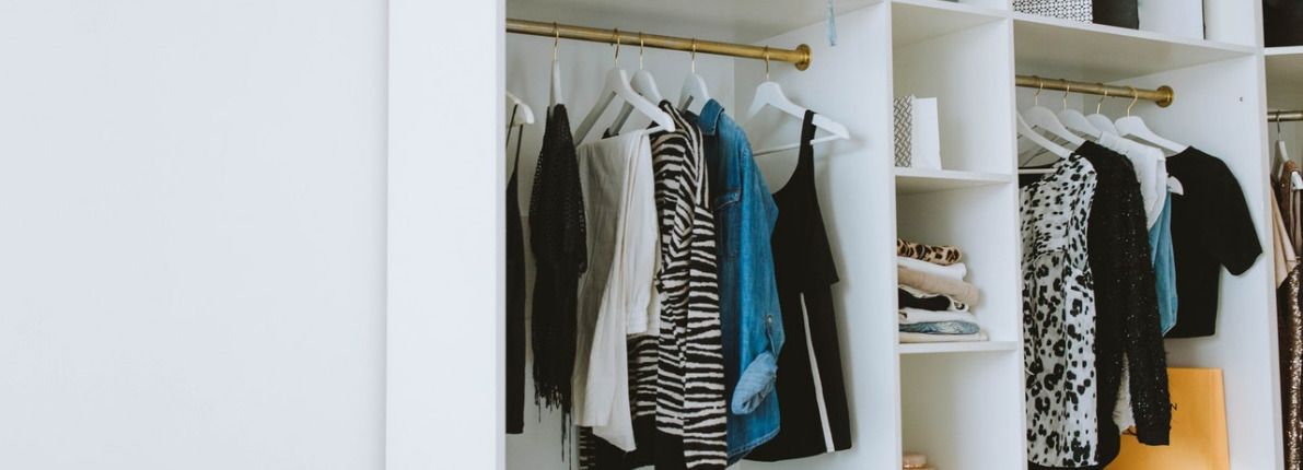 5 ideas para tapar un armario sin puertas