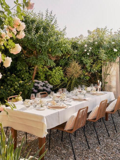 decoración terraza o jardín en verano