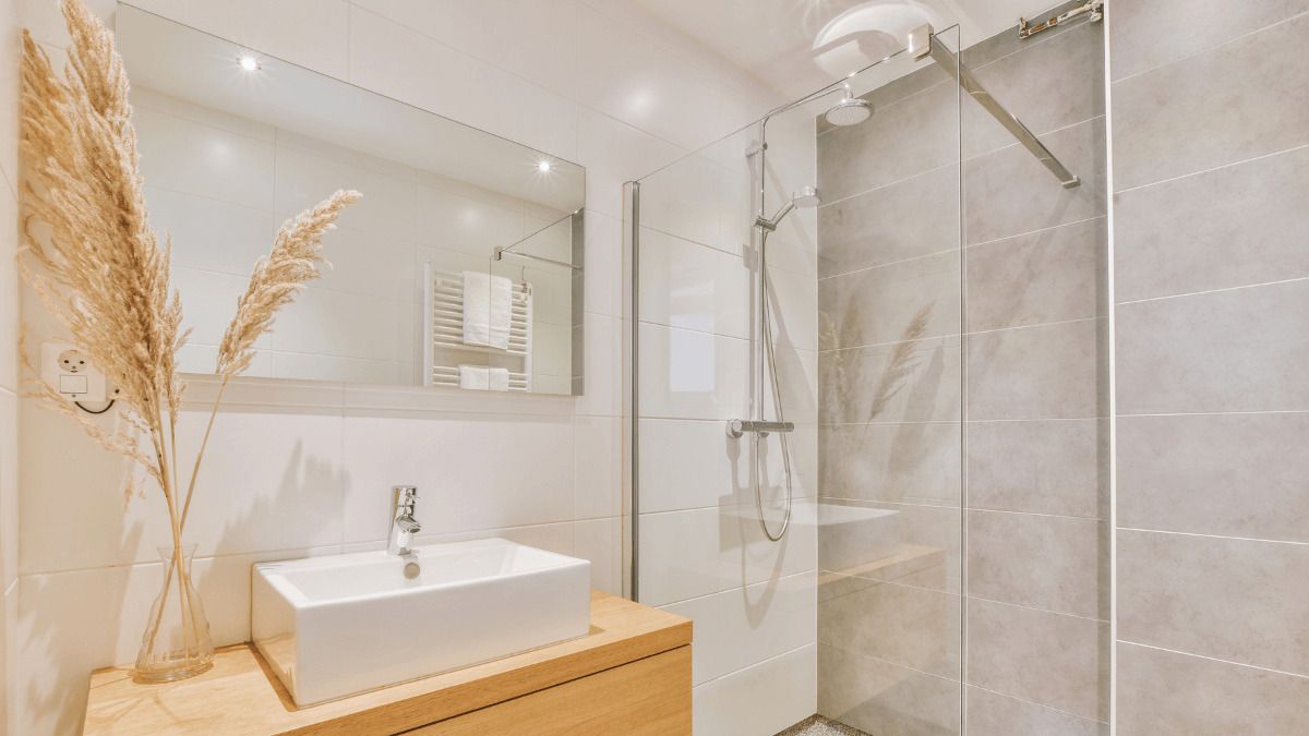 Mamparas de ducha fijas o correderas?  The Bath – Blog decoración de baños
