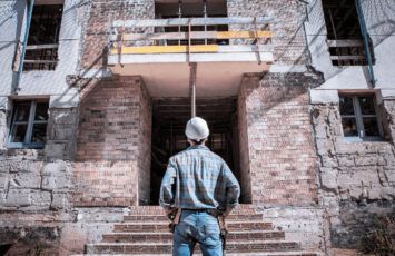 Construye su casa desde cero en su pueblo