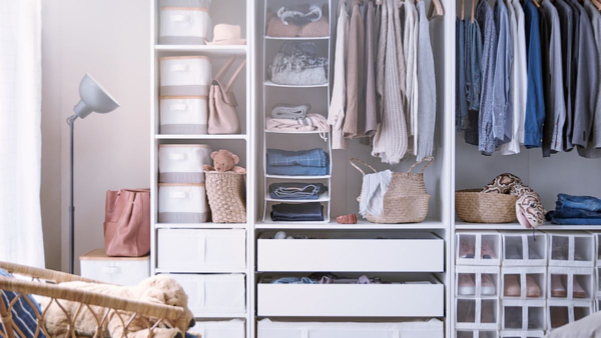 Percheros de pie: organiza tus prendas con estilo - IKEA