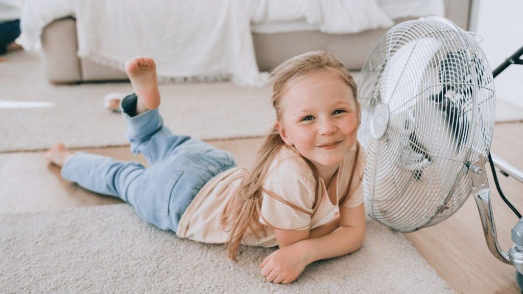 ¿Cuánto cuesta tener el ventilador encendido todos los días?