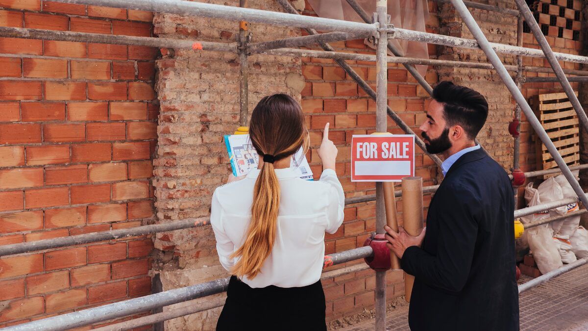 ¿Cómo podemos denunciar una obra que no cumple la ley de manera confidencial?