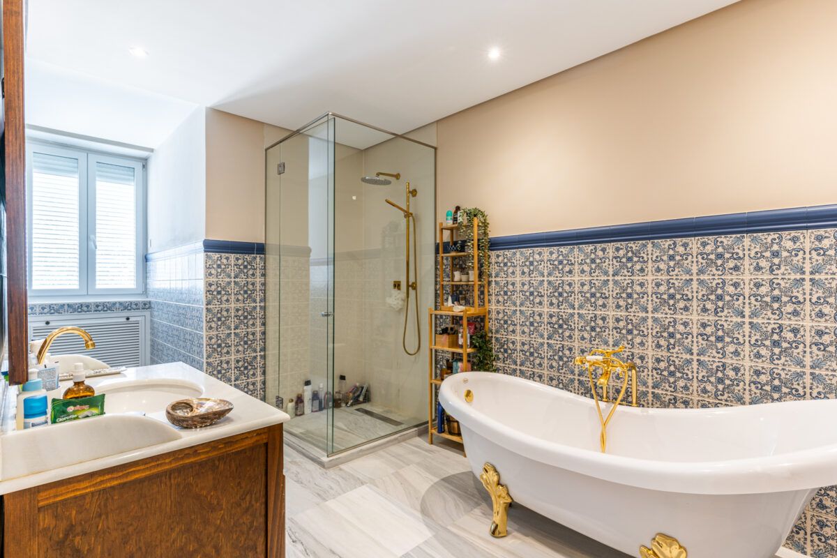 Lujo y exclusividad en Somosaguas: descubre este chalet con bar, piscina, gimnasio y zona de cine img781