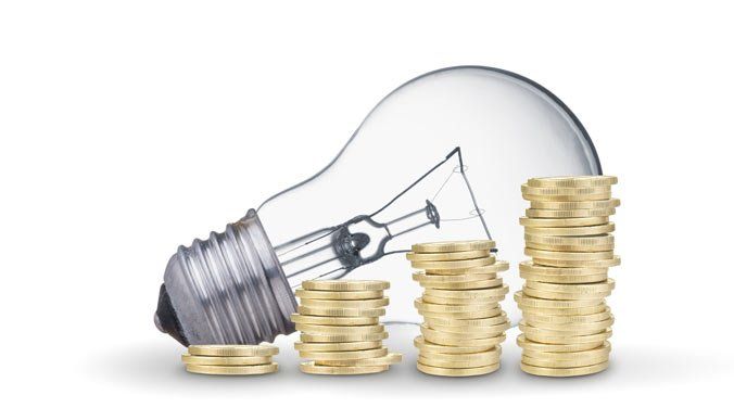 Las eléctricas presentan tarifas anuales de luz hasta un 17% más caras