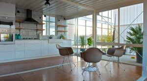 Casa contenedor en el desierto