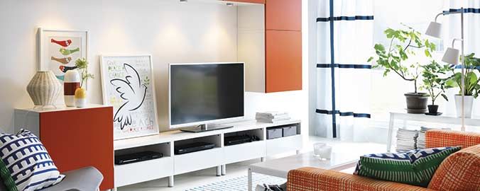 ¿Cuáles son la distancia y la ubicación adecuadas de las pantallas de casa?