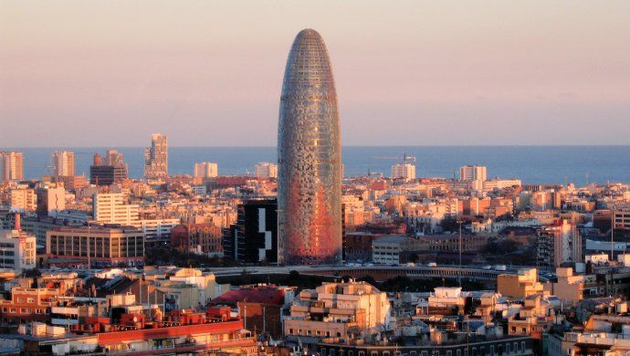 Barcelona supera por primera vez a Madrid en inversión en oficinas hasta marzo