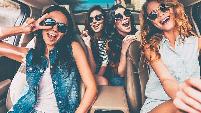 10 tipos de amigas en vacaciones #fotocasaPLAY