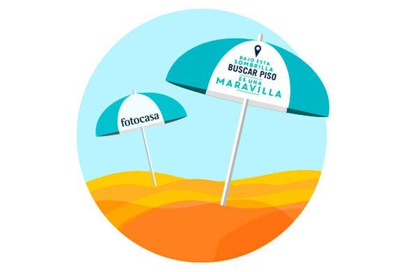 fotocasa reparte más de mil sombrillas en el litoral mediterráneo