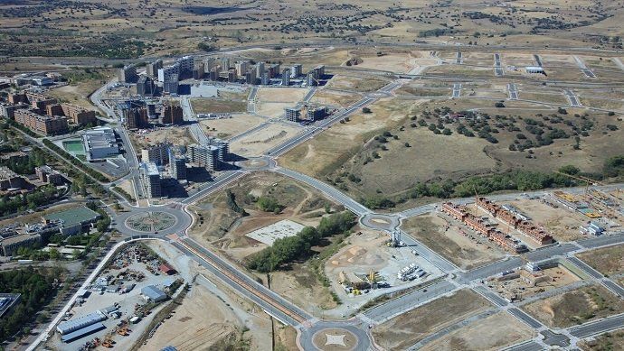 El estallido de la crisis financiera, consecuencia de un modelo inmobiliario «agotado y corrupto'»