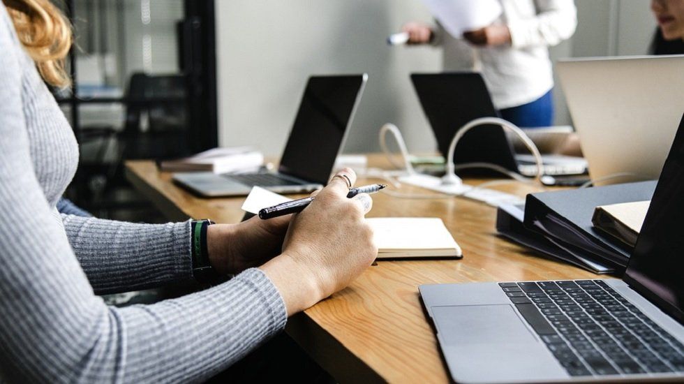 ¿Qué documentos podemos exigir al vendedor antes de comprar una vivienda?