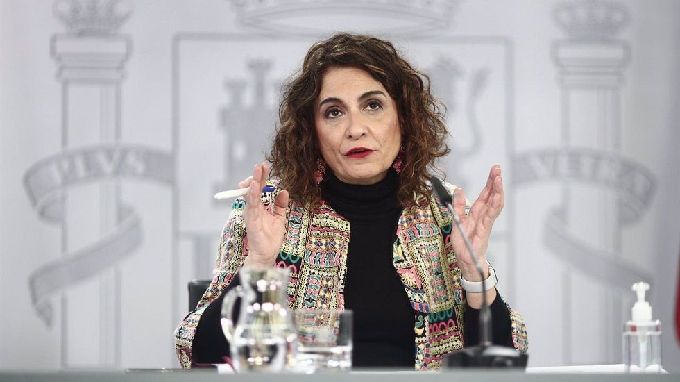 La Agencia Tributaria reforzará el control de españoles que simulan residir en otro país