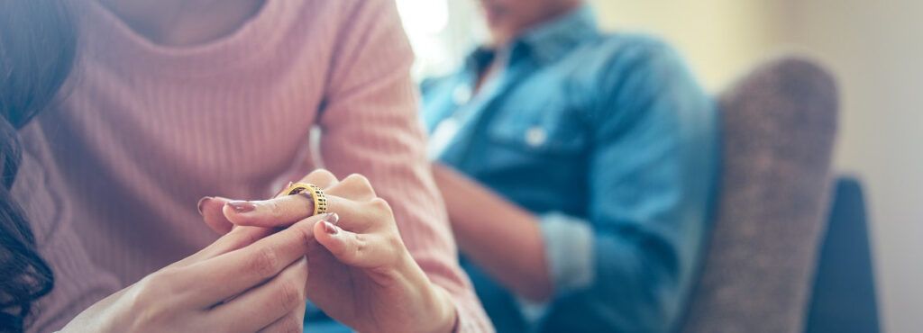 ¿Qué impuestos se pagan por vender una casa en caso de divorcio?