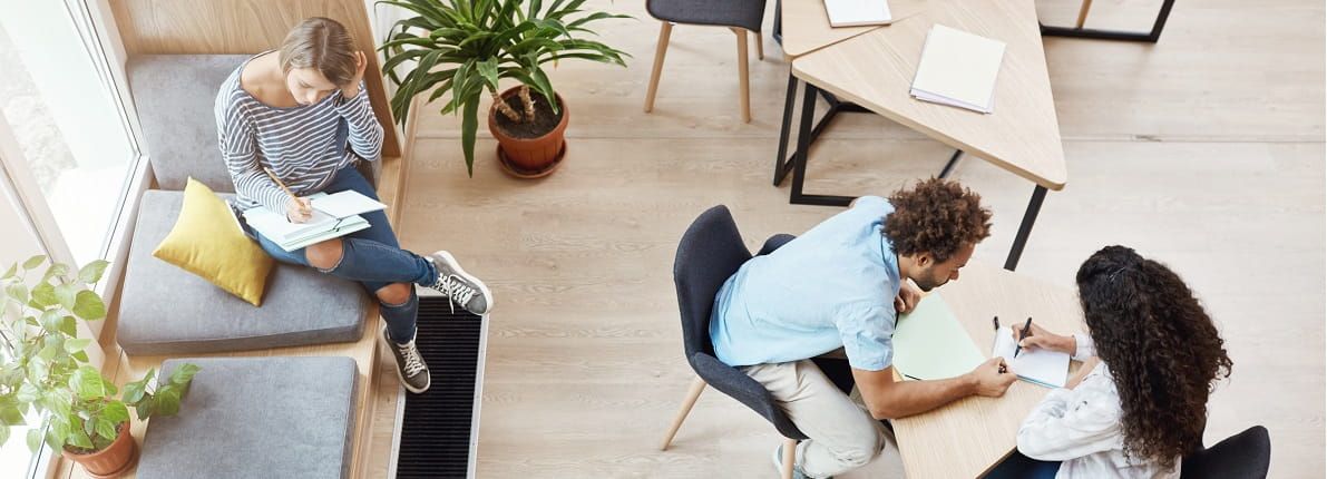 ¿Es lo mismo compartir piso que vivir en un coliving?