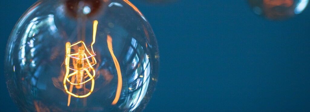 Ahorrar en la factura de la luz, más importante que nunca