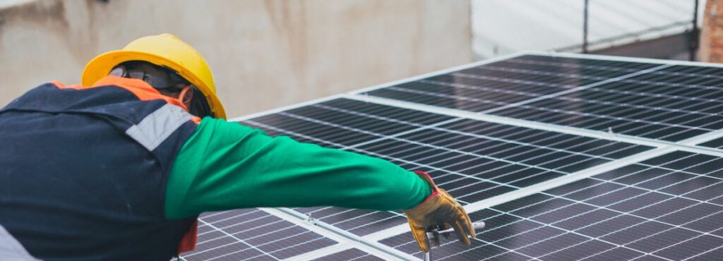 Ayudas en 2023 para la instalar placas solares en una vivienda