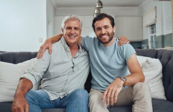 ¿Cómo hacer una donación de vivienda de padres a hijos?