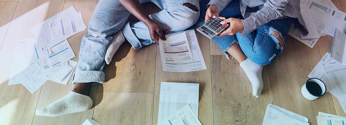 ¿Cómo se reparten los impuestos y gastos si se compra con nuda propiedad?