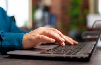 ¿Cómo solicitar pisos de protección oficial? Paso a paso