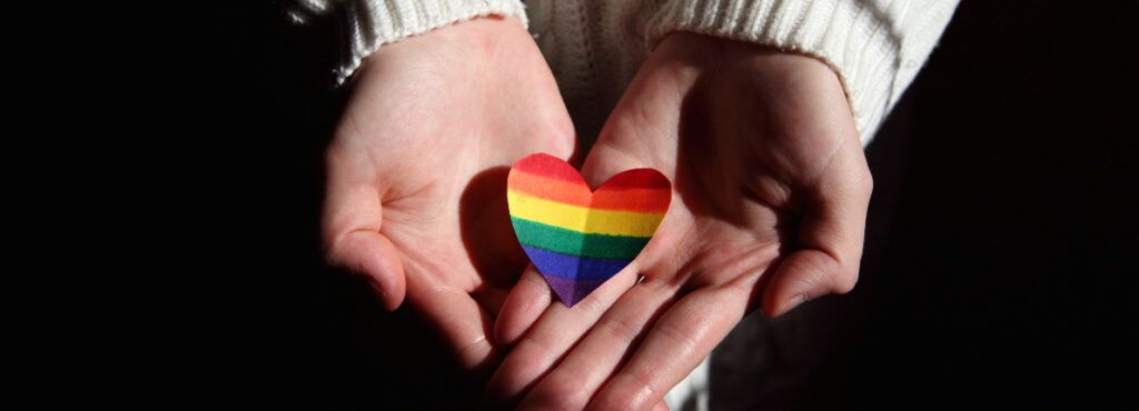 6 viviendas en los mejores 6 barrios LGTBIQ+ de España