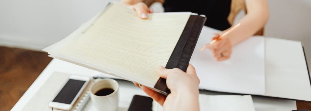 comprar una vivienda con carga en el registral