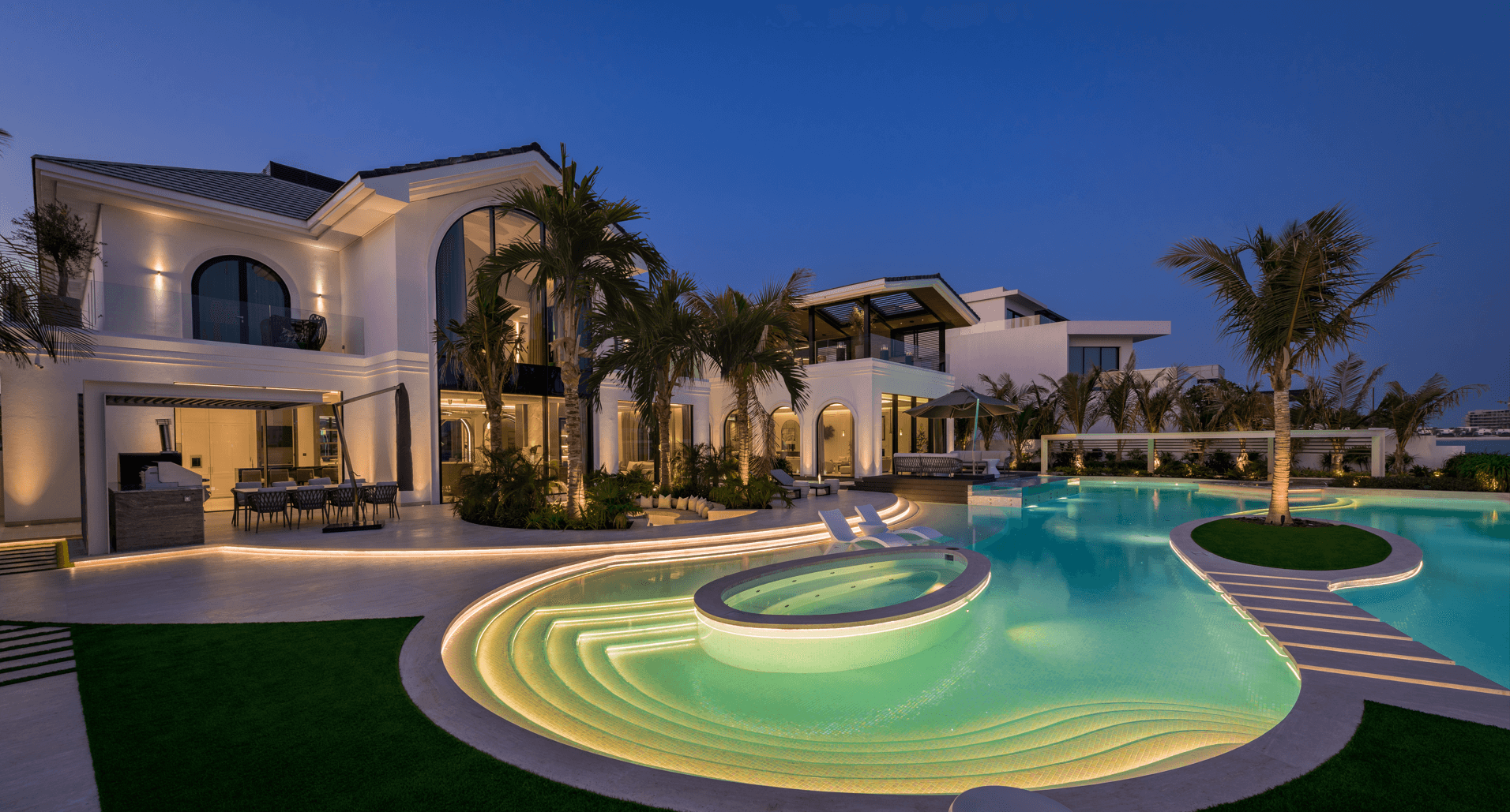 Un fotógrafo de Marbella participa en la venta de la villa más cara de Dubái gracias al vídeo viral de Instagram img993