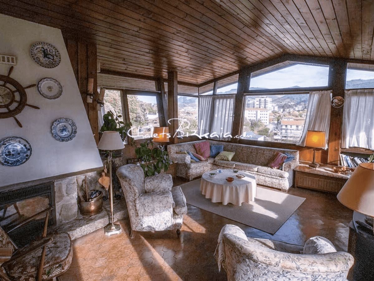 chalet película Cinco Lobitos