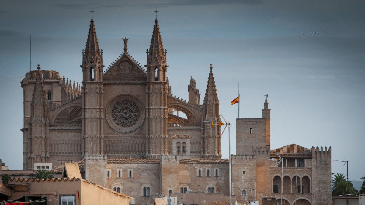 Prohibir la adquisición de vivienda a no residentes en Baleares es directamente contrario al Tratado de Funcionamiento de la UE