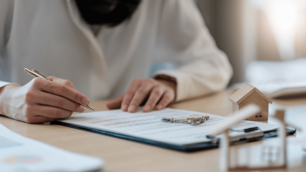 La firma de hipotecas continúa con niveles estables a pesar de las subidas de tipos