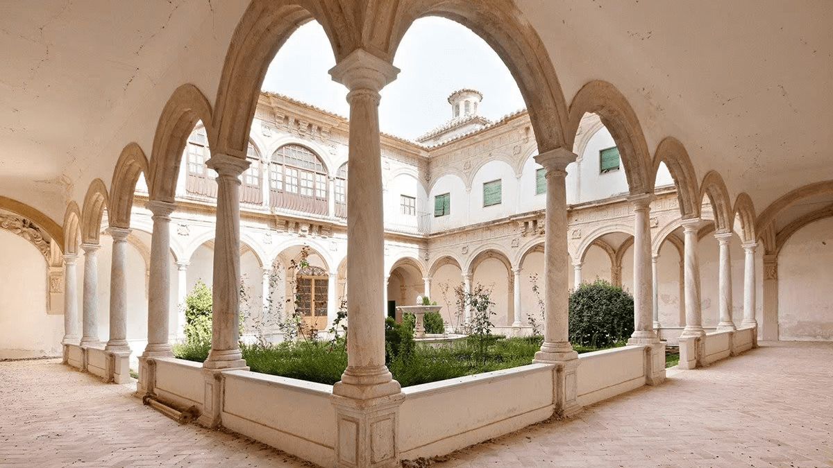 La casa más curiosa de mayo: un convento dominico del siglo XVI declarado Monumento Histórico Artístico, en Baza