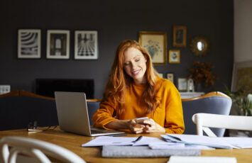 ¿Qué documentos debes entregar a la inmobiliaria que vende tu piso?