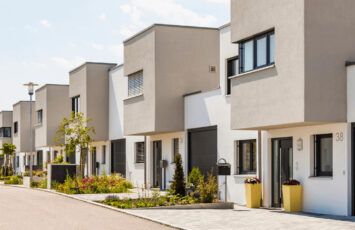 La mitad de los españoles que busca vivienda pagaría más por una vivienda sostenible