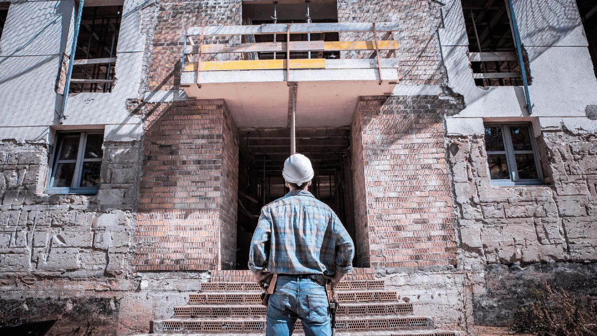 Construye su casa desde cero en su pueblo