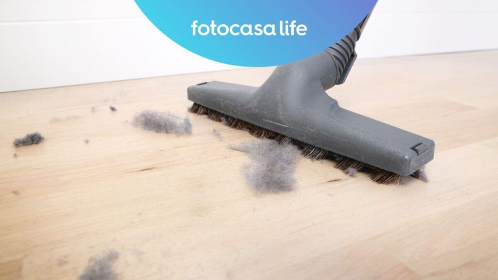 Trucos para limpiar el suelo de casa y que no salgan pelusas