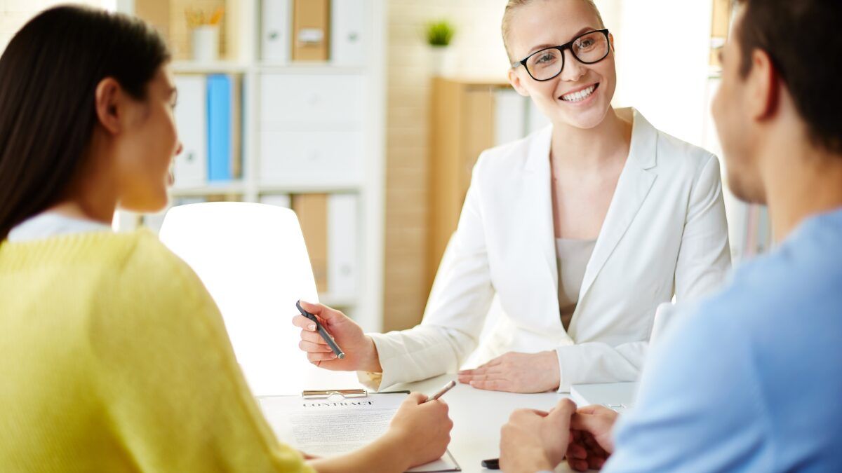 ¿Cuál de estos pasos va primero en el proceso de la compra de vivienda?