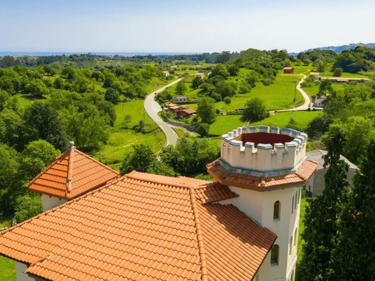 castillo de porrua en españa