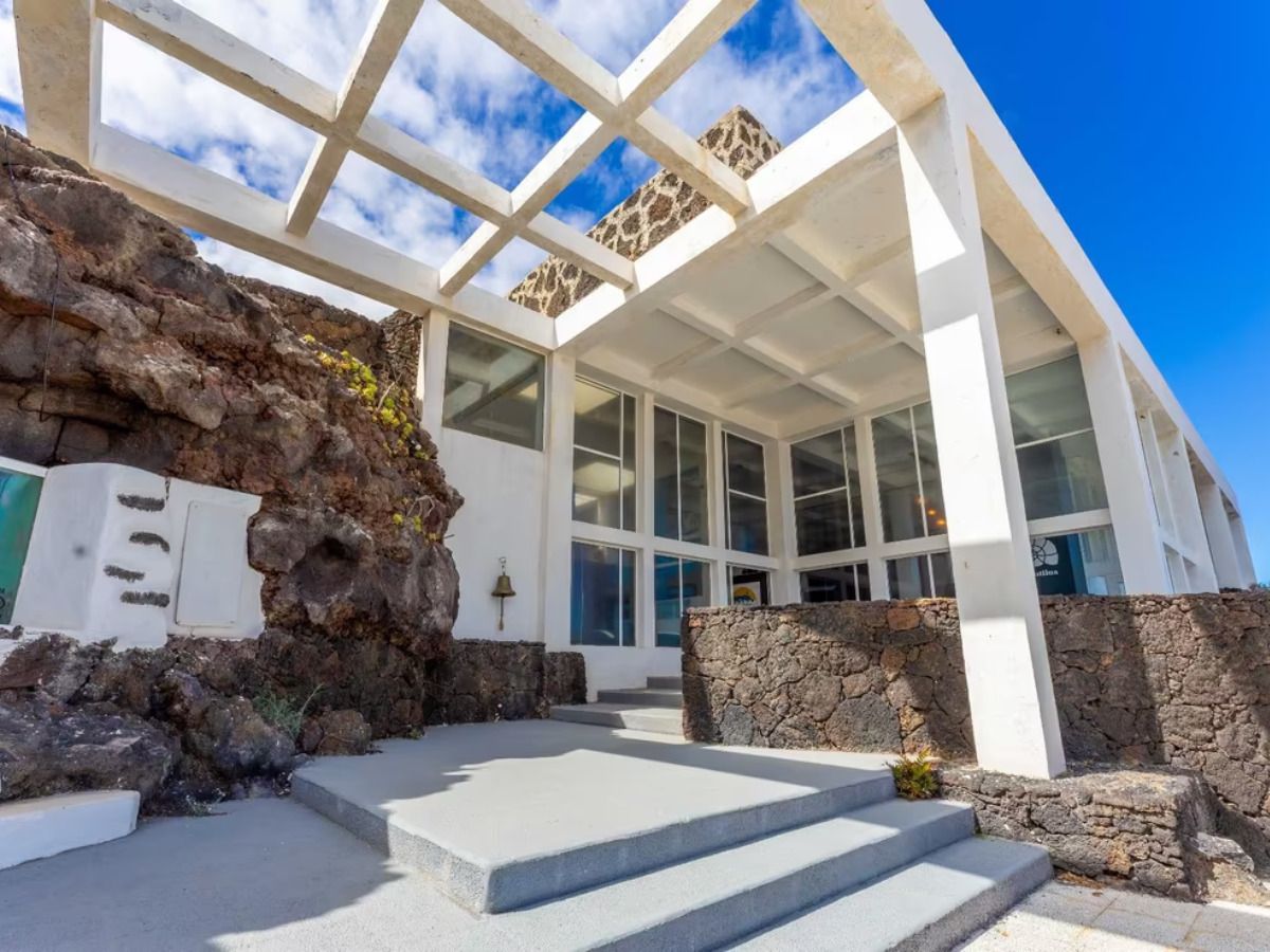 entrada mansion en el hierro