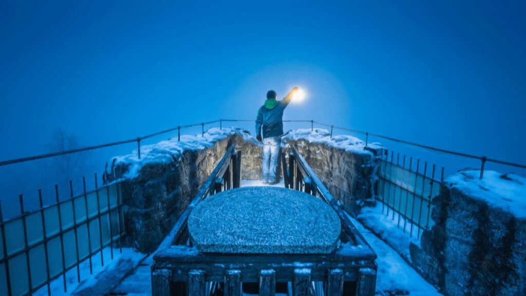 Visita el Titanic y el Checkpoint Charly desde este pueblo en Burgos