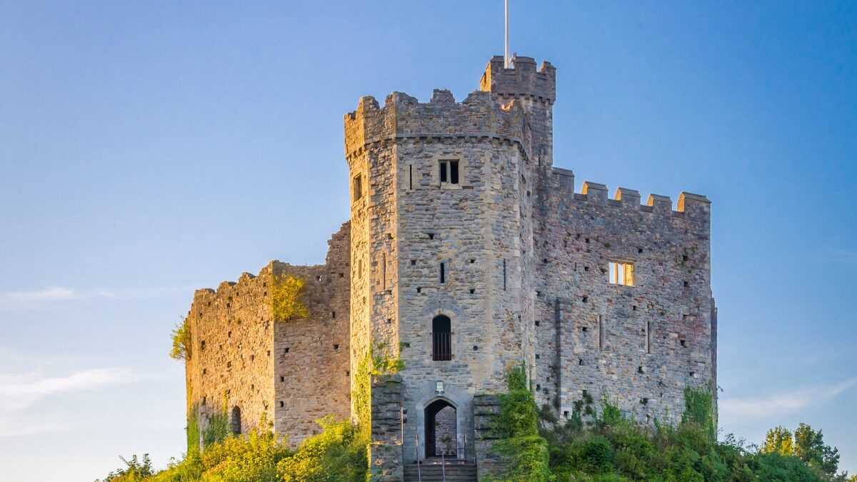 ¿Qué tener en cuenta al comprar un castillo o un palacio?