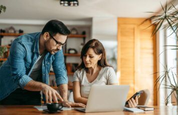 Cuándo y cómo pedir los documentos necesarios si quieres comprar una vivienda