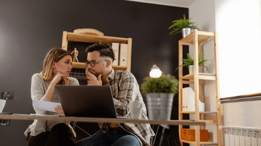 3 de cada 10 españoles considera que la subida de las hipotecas ha afectado mucho sus intenciones de compra de vivienda