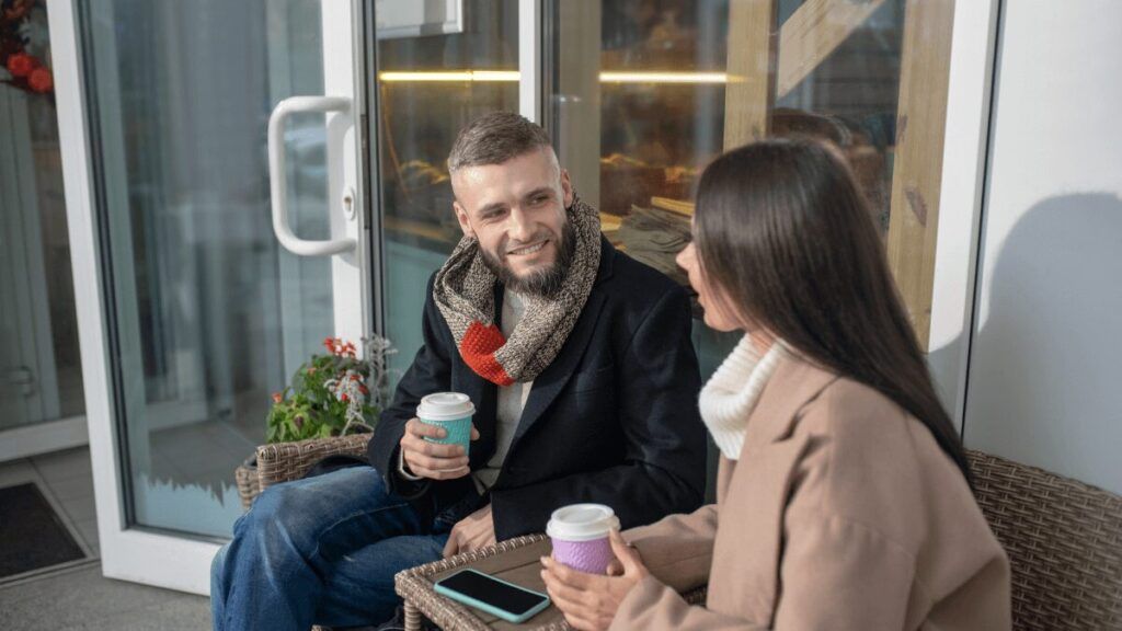 Cedillo: el pueblo pegado a Portugal que celebra un juego para emparejar a solteros y solteras