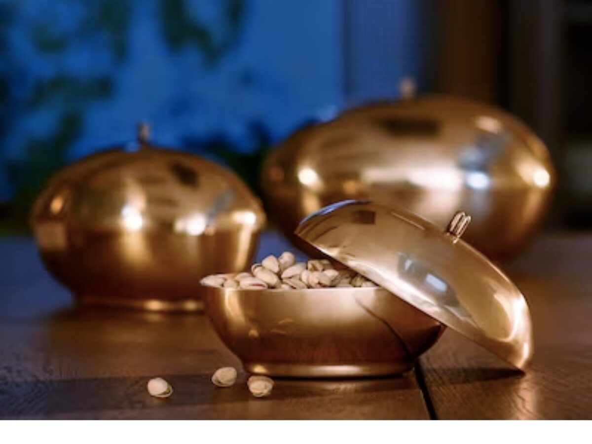 mesa estilo oriental escandinavo