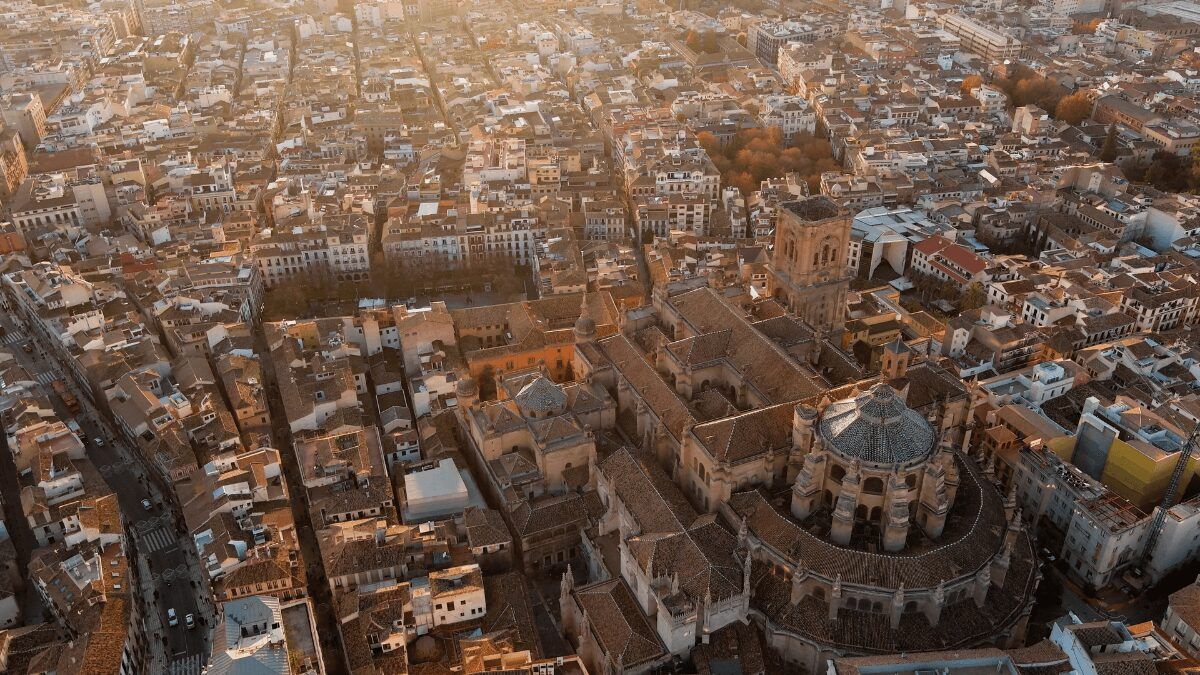 Granada: la ciudad con más inmobiliarias con Sello de Calidad Fotocasa