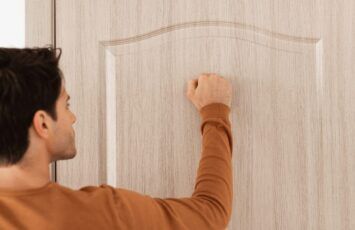 ¿Qué pasa si tengo problemas con un vecino que es de otro edificio?